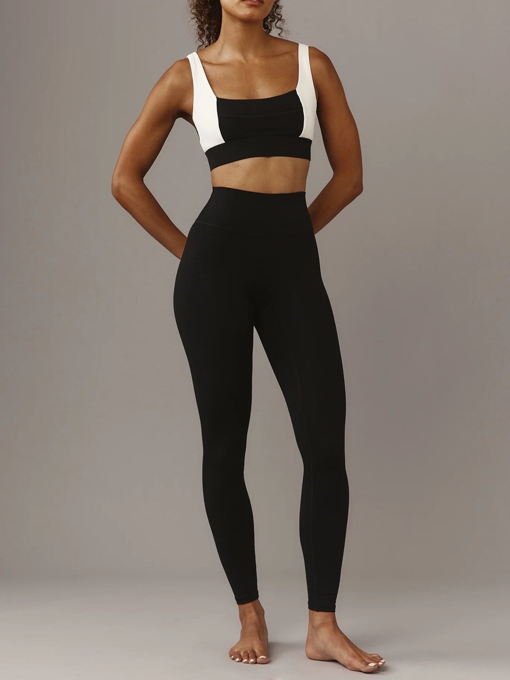 Monday Body Acadia Leggings 27” black